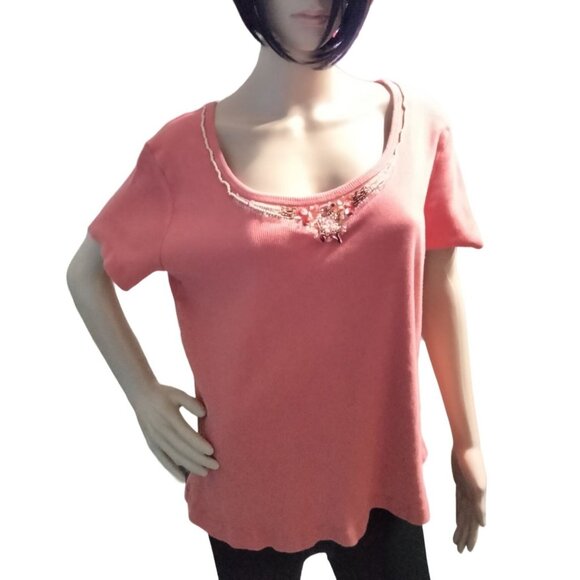 Uniform Woman Coral Short Sleeve Top Size 2X Beaded Embellished Scoop Neckline - Picture 2 of 8